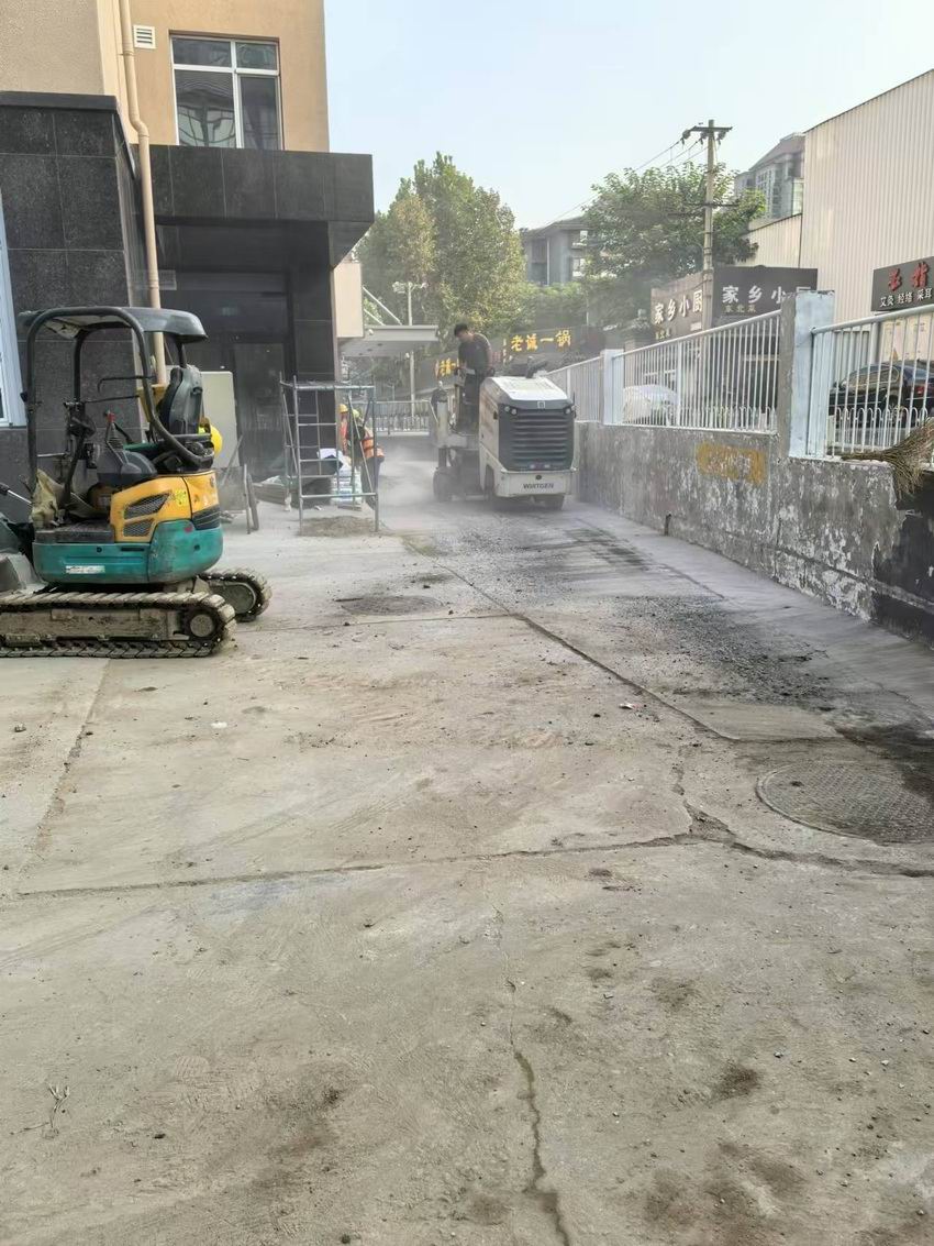 沥青道路施工