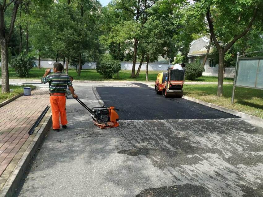 沥青路面翻修
